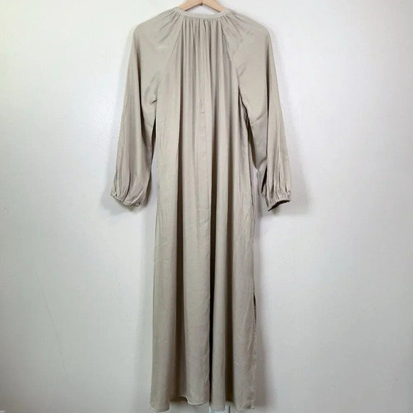 H&M Womens Size Xsmall Calf  Length Oversize Beige Midi Dress - Picture 15 of 16